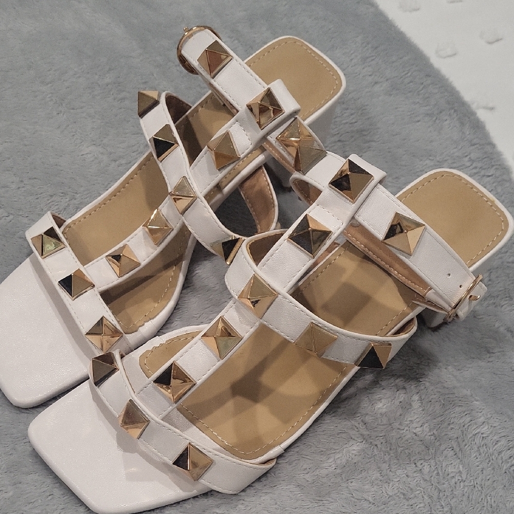 NWOT White and Gold Sandals with Adjustable Straps